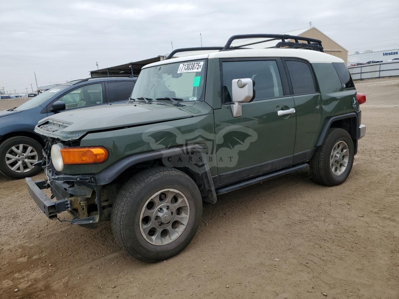 Toyota FJ Cruiser 4.0L 6 2012
