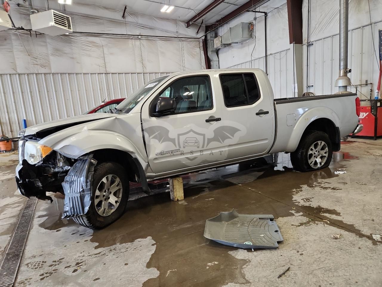 Suzuki Equator SPORT 4.0L 6 2012