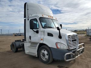 Freightliner Cascadia 12.8L 6 2015