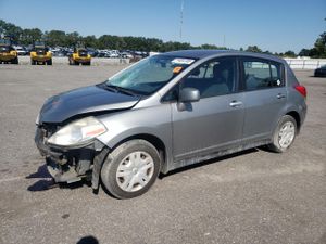 Nissan Versa S 1.8L 4 2011