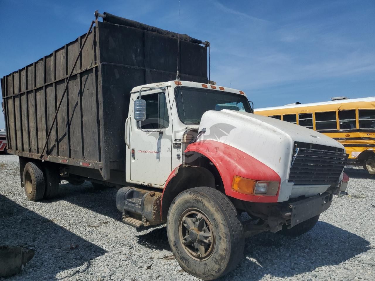 International 4700 / 4900 4700 6 1990