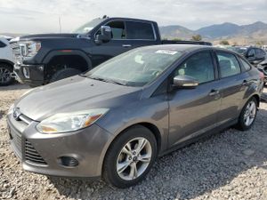 Ford Focus SE 2.0L 4 2013