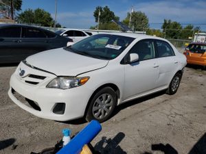 Toyota Corolla BASE 1.8L 4 2011
