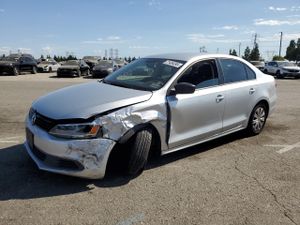 Volkswagen Jetta BASE 2.0L 4 2014