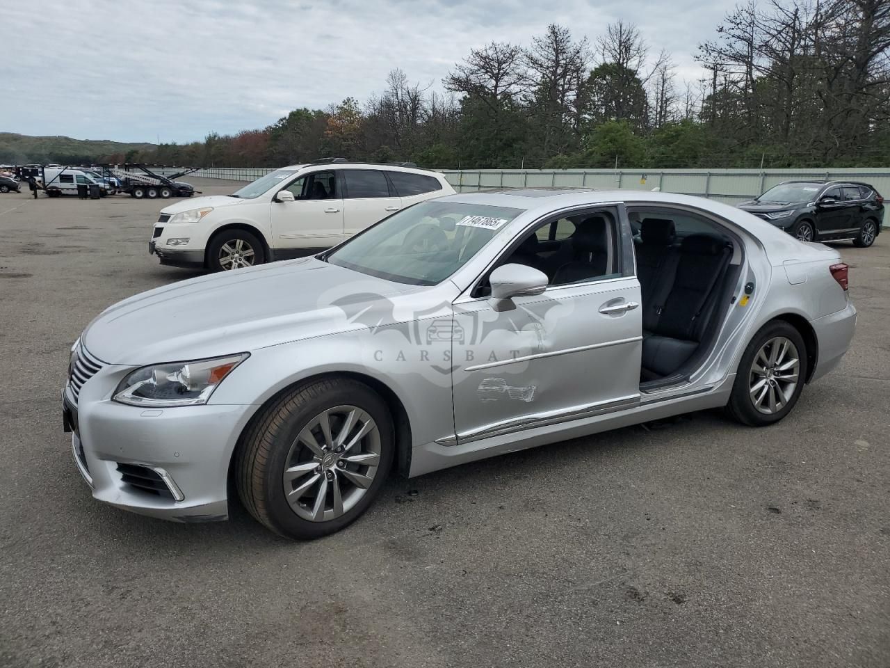 Lexus LS 460 4.6L 8 2013