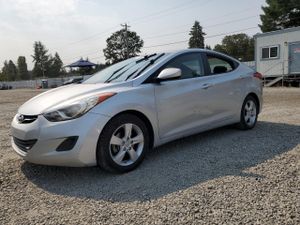 Hyundai Elantra GLS 1.8L 4 2013
