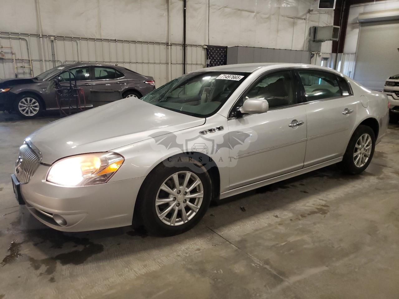 Buick Lucerne CXL 3.9L 6 2011
