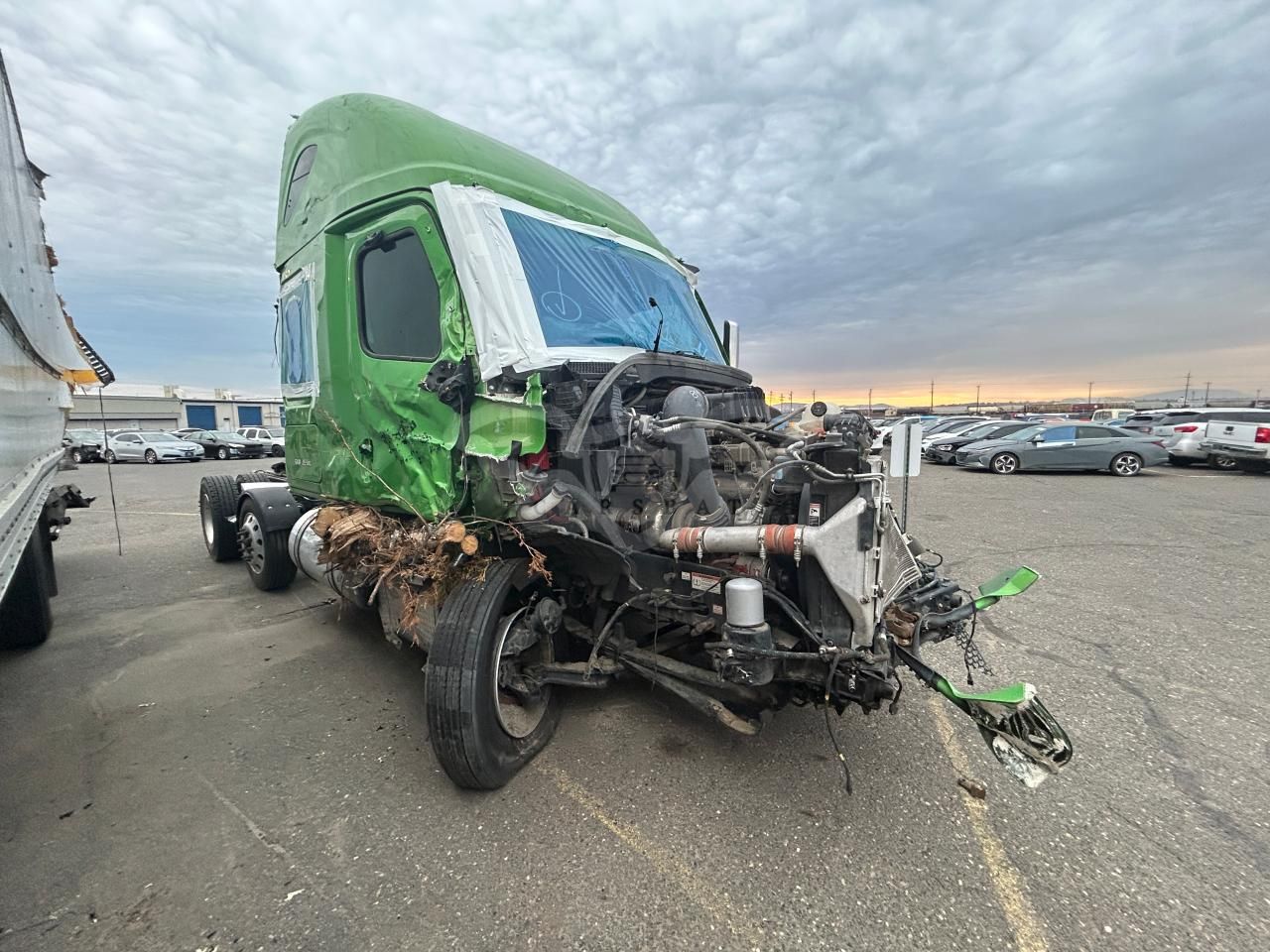 Freightliner Cascadia 14.8L 6 2025