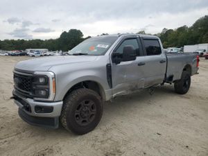 Ford F-250 SUPER DUTY 6.8L 8 2023