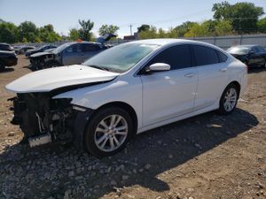 Chrysler 200 LIMITED 2.4L 4 2015