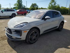 Porsche Macan 2.0L 4 2021