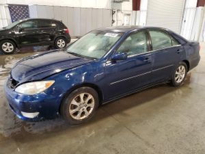 Toyota Camry LE 3.0L 6 2005