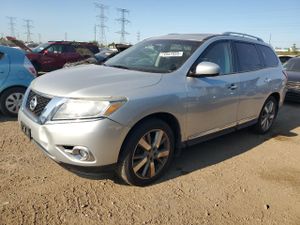Nissan Pathfinder S 3.5L 6 2013