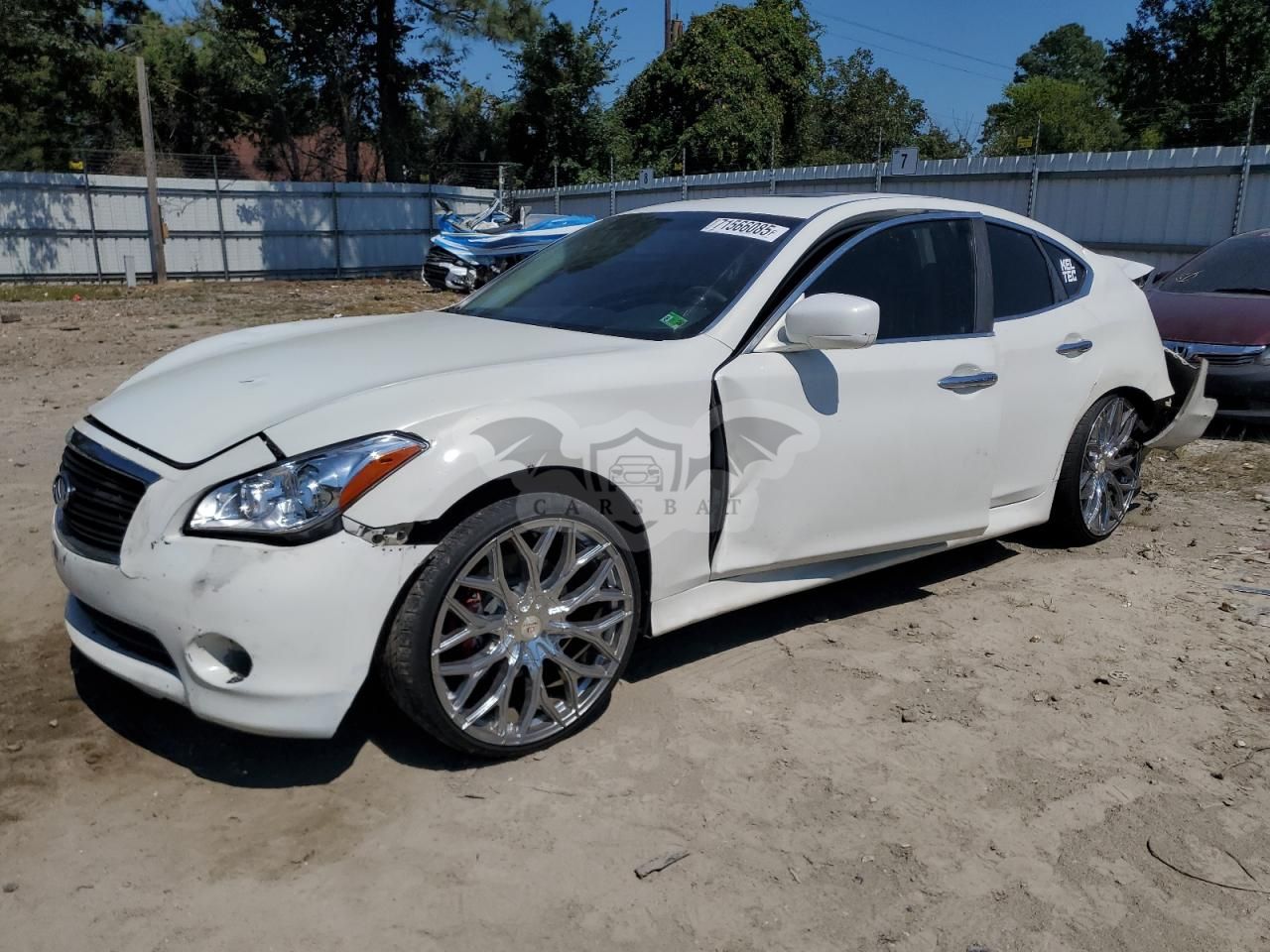 Infiniti M37 3.7L 6 2011