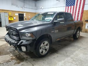 RAM 1500 SPORT 5.7L 8 2014