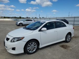 Toyota Corolla BASE 1.8L 4 2010