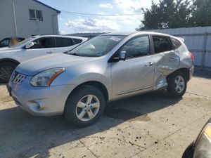 Nissan Rogue S 2.5L 4 2013