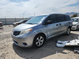 Toyota Sienna 3.5L 6 2014