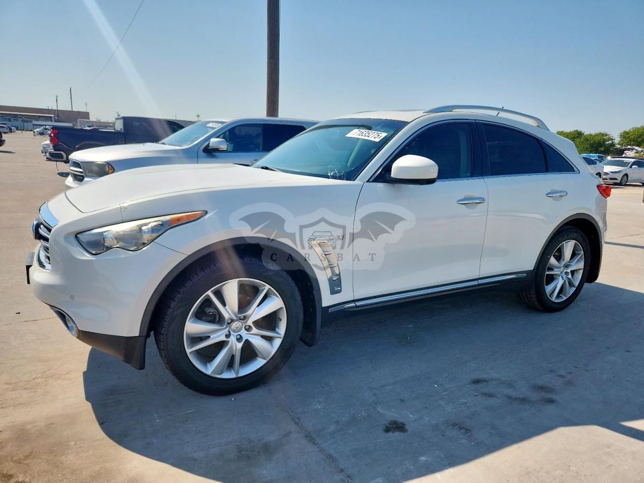 Infiniti QX70 3.7L 6 2015