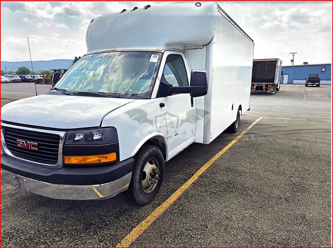 GMC Savana CUTAWAY G3500 6.6L 8 2021