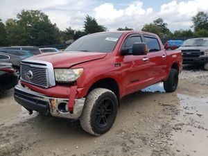 Toyota Tundra CREWMAX LIMITED 5.7L 8 2011