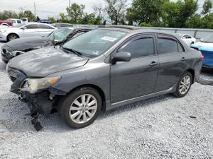 Toyota Corolla BASE 1.8L 4 2010