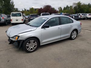 Volkswagen Jetta BASE 2.0L 4 2012