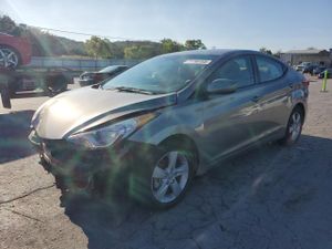 Hyundai Elantra GLS 1.8L 4 2013
