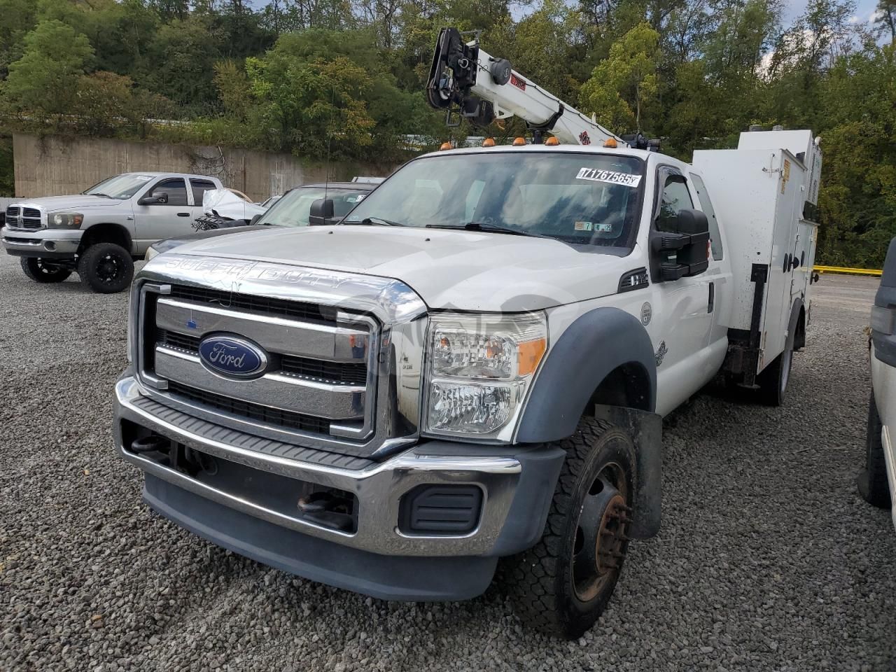 Ford F550 SUPER DUTY 6.7L 8 2015