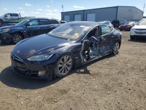 Tesla Model S 2014