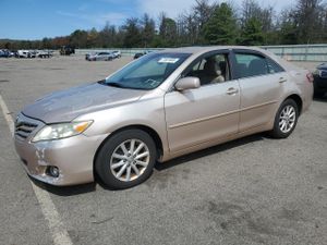 Toyota Camry BASE 2.5L 4 2010