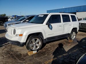 Jeep Patriot LATITUDE 2.4L 4 2014