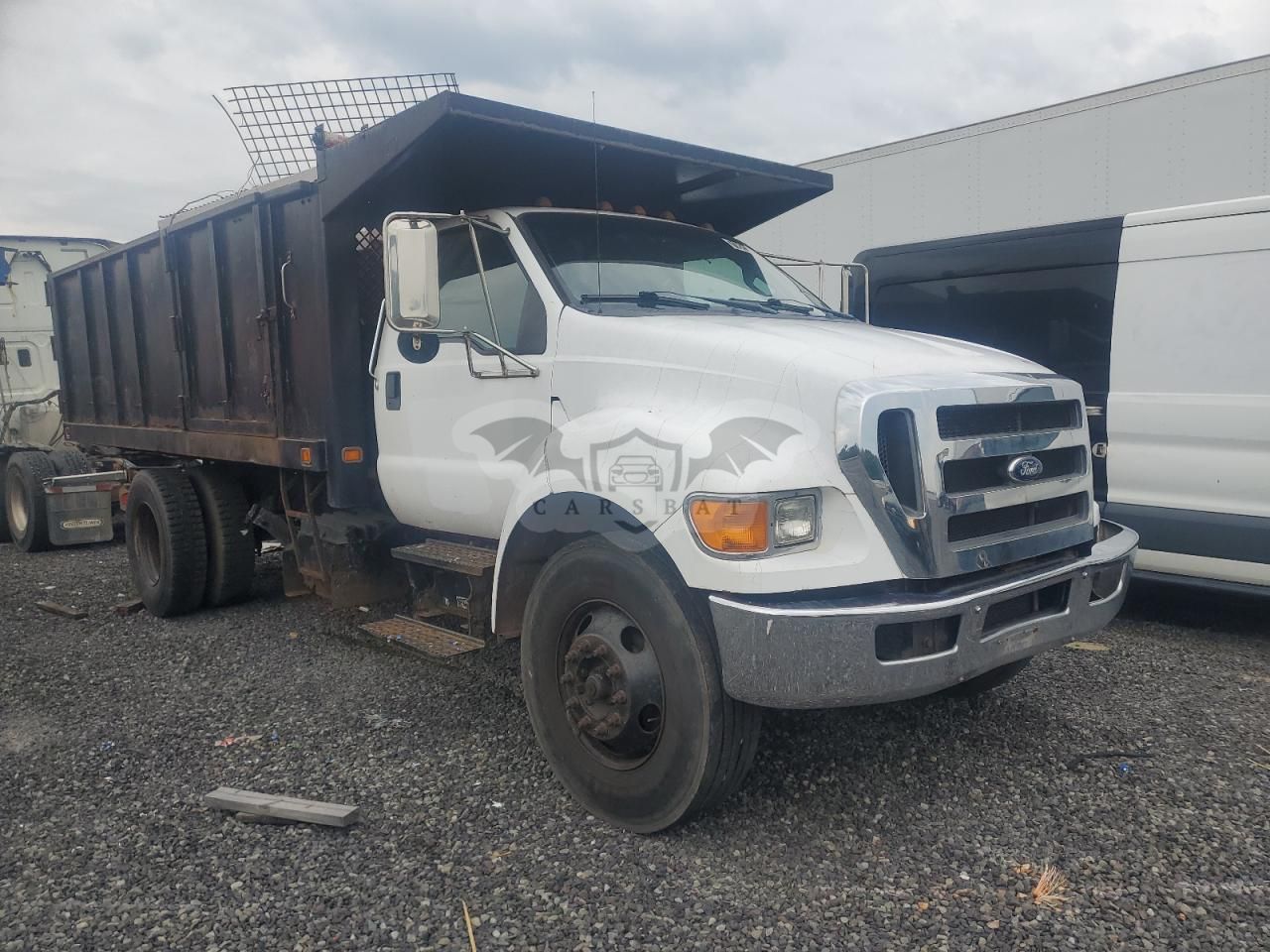 Ford F750 SUPER DUTY 6.7L 6 2011