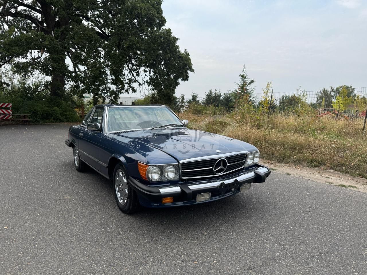 Mercedes-Benz SL SL 5.6L 8 1987