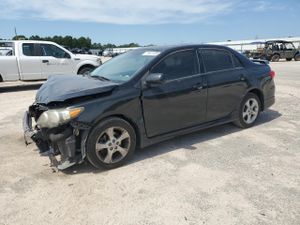 Toyota Corolla BASE 1.8L 4 2011