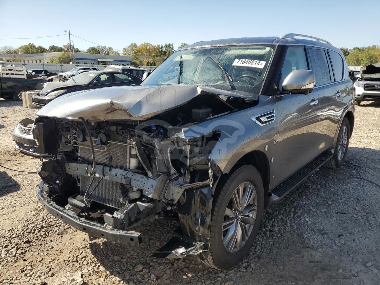 Infiniti QX80 LUXE 5.6L  8 2019