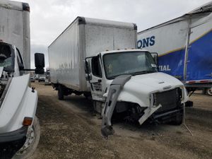 Freightliner Business Class M2 106 MEDIUM DUTY 6.7L 6 2015