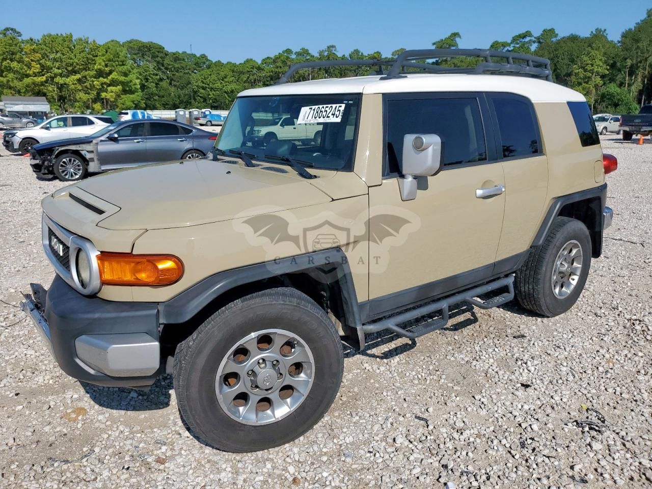 Toyota FJ Cruiser 4.0L 6 2013