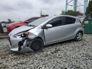 Toyota Prius 1.5L 4 2015
