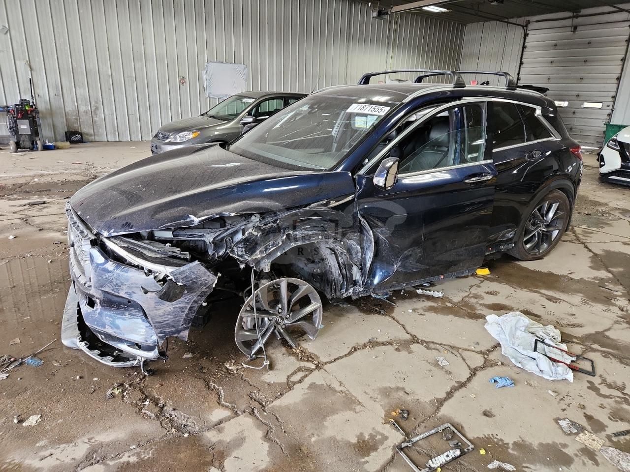 Infiniti QX50 ESSENTIAL 2.0L 4 2019