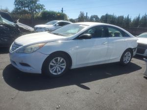 Hyundai Sonata GLS 2.4L 4 2012