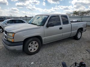 Chevrolet Silverado 1500 C1500 4.8L 8 2004