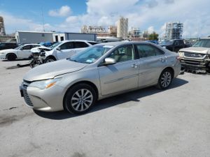 Toyota Camry LE 2.5L 4 2015