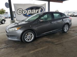 Ford Focus SE 2.0L 4 2015