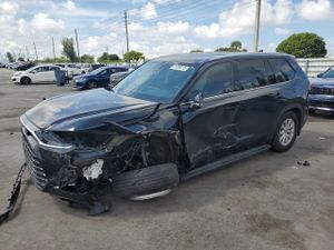 Toyota Grand Highlander XLE 2.4L 4 2024