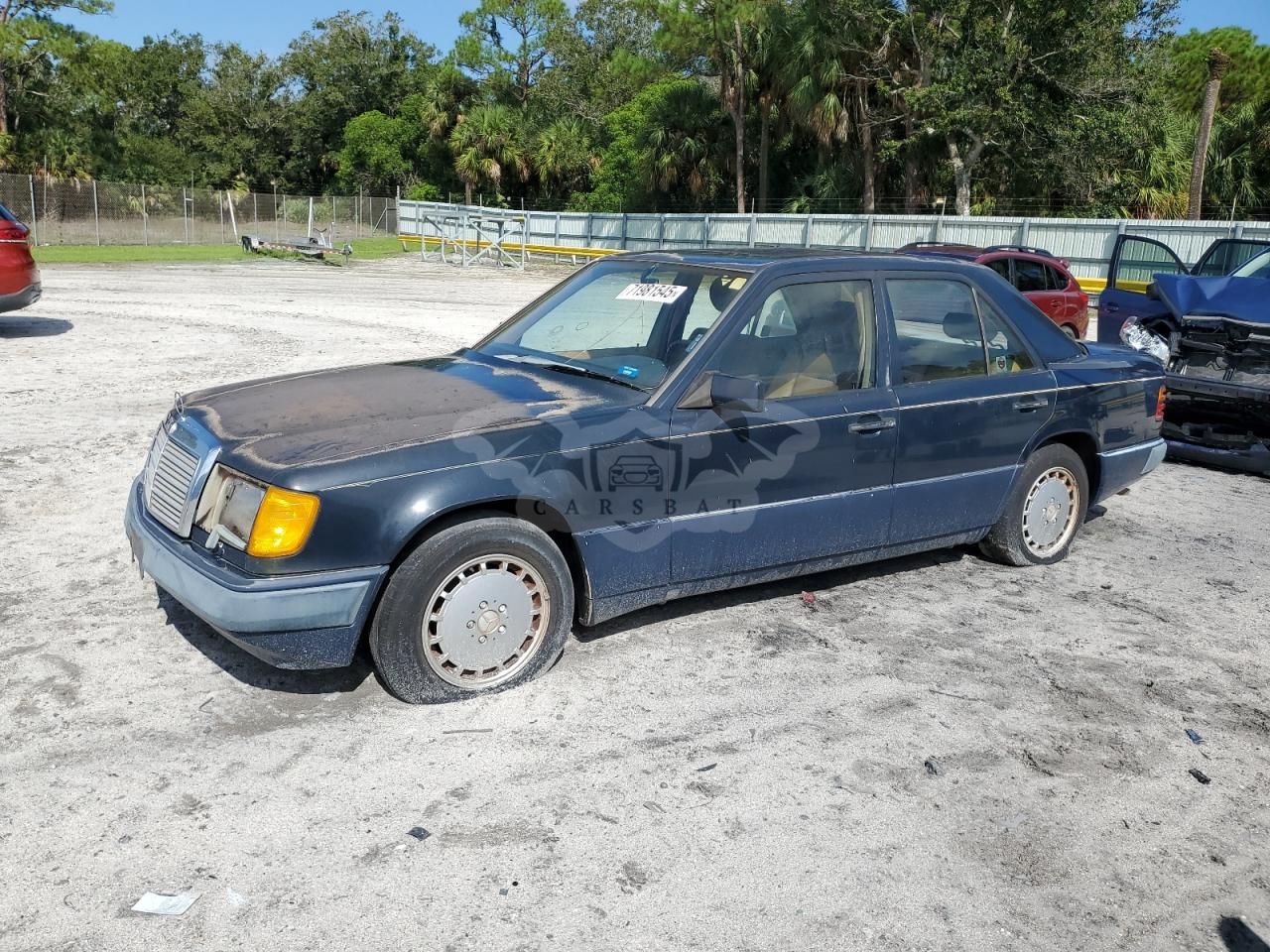 Mercedes-Benz 300 E 3.0L 6 1990