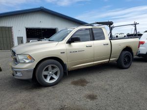 Dodge RAM 5.7L 8 2011
