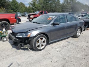 Volkswagen Passat S 1.8L 4 2015