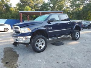 RAM 1500 SLT 5.7L 8 2014