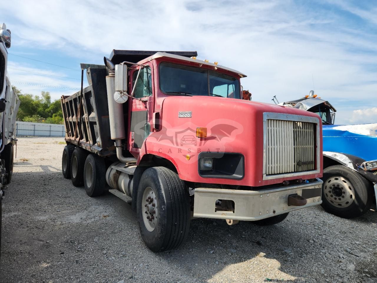 International PayStar F5070 10.8L 6 1997